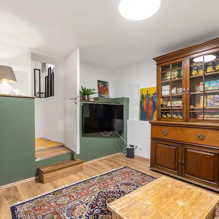 Big Center No Party דירה *