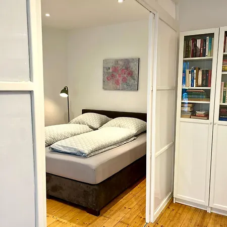 Holideis Big With Terrace Center