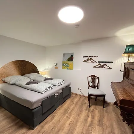 Holideis Big With Terrace Center