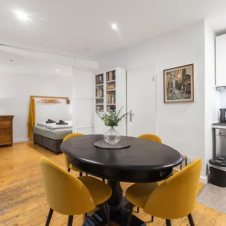 Big Center No Party Cologne