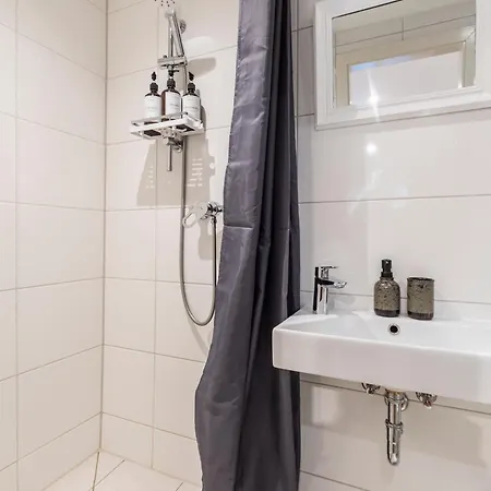 Big Center No Party דירה *