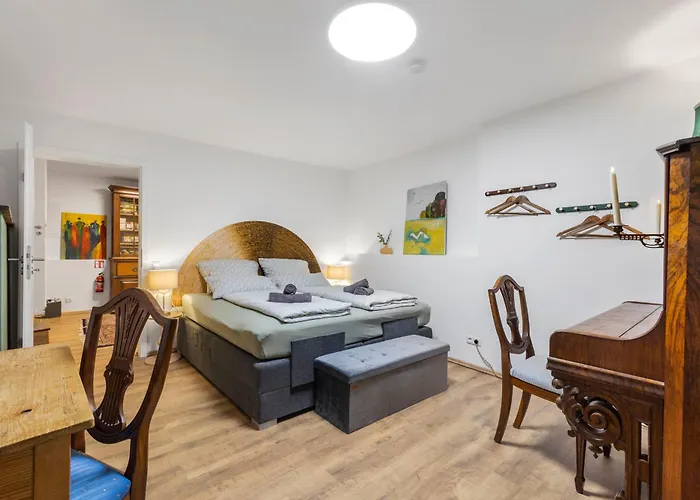 Big Center No Party *