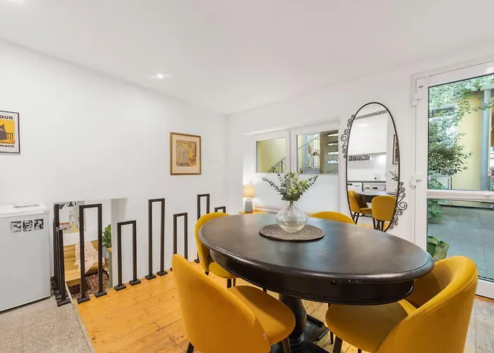 Big Center No Party *