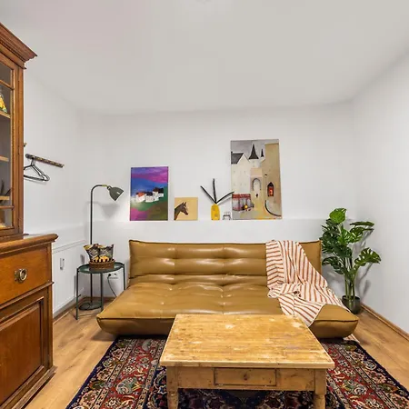 Big Center No Party *